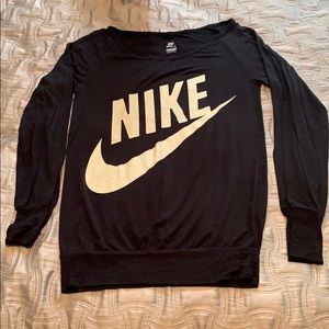 Nike Sportswear long sleeve super soft top.